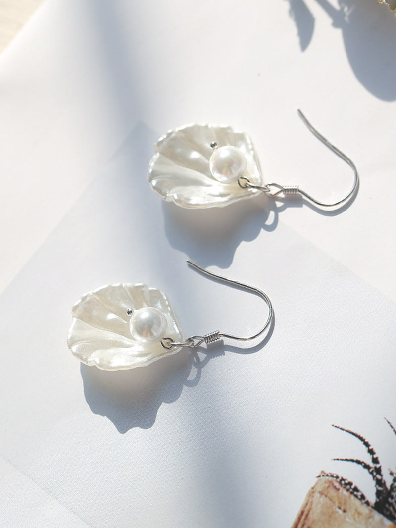 1pair Faux Pearl Decor Shell Design Drop Earrings