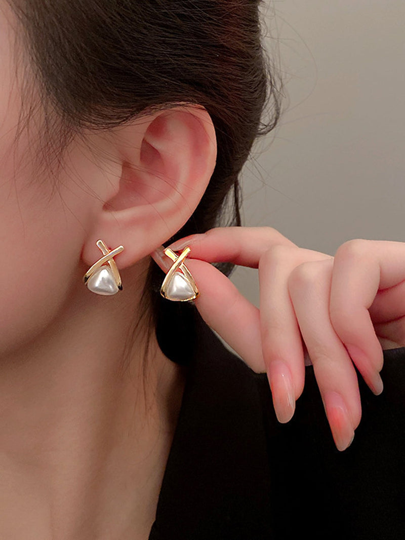 Faux Pearl Decor Stud Earrings