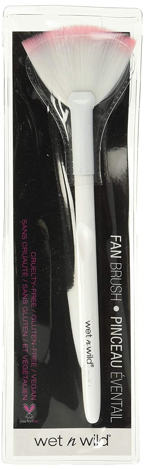 wet n wild Essential Makeup Brush